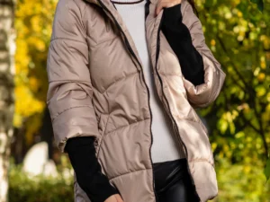 Geaca dama crem matlasata Denisa cu mansete din tricot si gluga