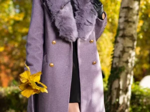 Palton elegant lung din stofa mov cu guler din blana ecologica