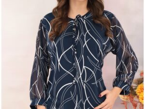 Bluza bleumarin cu print abstract alb si fundita decorativa