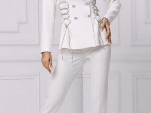 Compleu alb elegant cu detaliu pretios la sacou