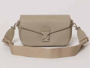 Geanta gri inchis mica din piele ecologica