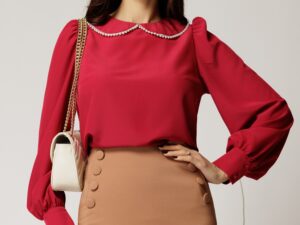 Bluza DY Fashion eleganta din triplu voal fucsia cu detalii perlate la guler