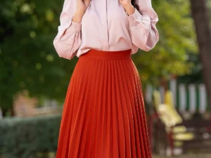 Camasa dama office rose cu colier auriu din perle