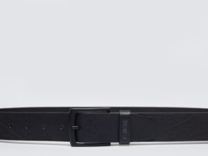 Curea din piele cu catarama metalica