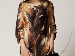 Rochie Anita maro cu imprimeuri galbene si lant la bust