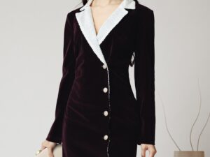 Rochie DY Fashion eleganta din catifea mov tip sacou cu rever din paiete