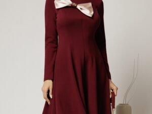 Rochie midi bordo in clini cu funda maxi satinata pe bust