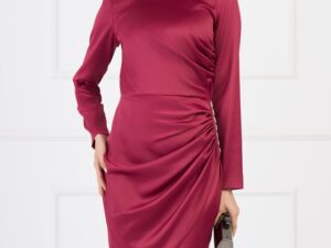 Rochie Moze eleganta din satin magenta cu fronseu si accesoriu pe fusta