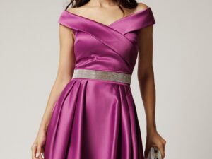 Rochie Nova scurta magenta din tafta in clos cu strasuri in talie