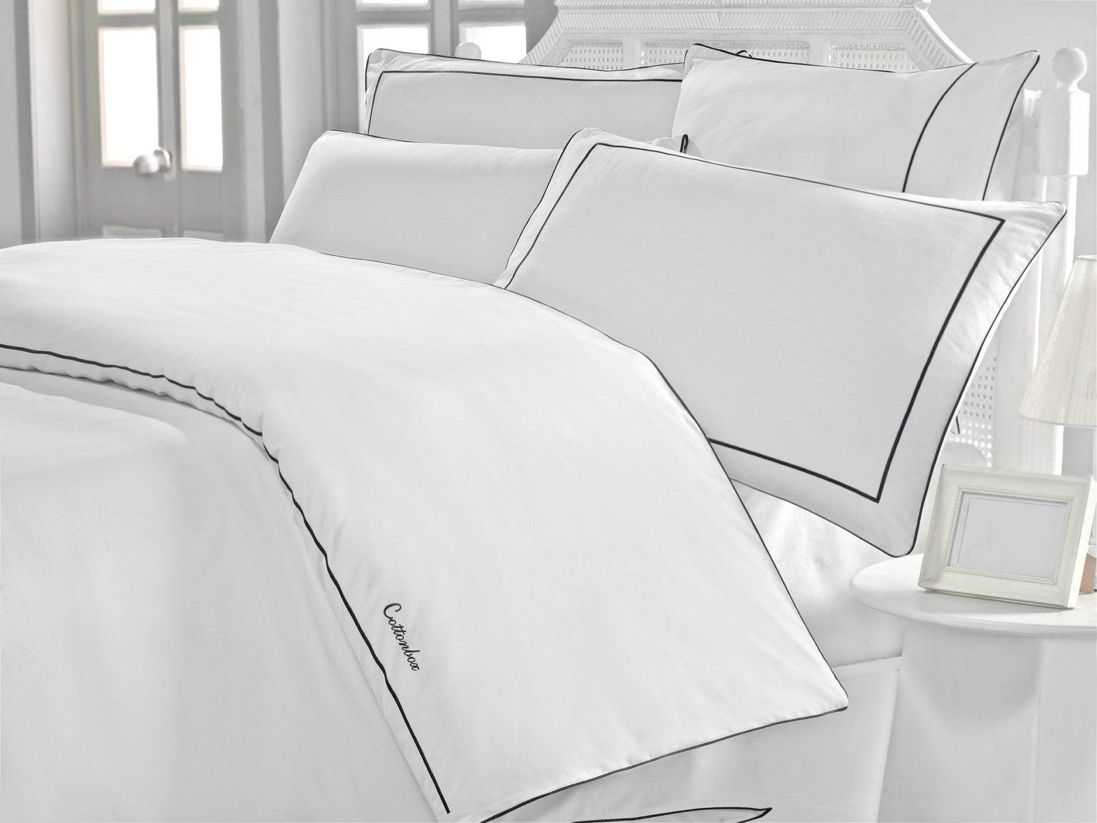 Reducere 35% - Set Lenjerie de pat double din Satin, Alb, 220 x 200 cm,100% Bumbac Akfil 1 Set Lenjerie de pat double din Satin