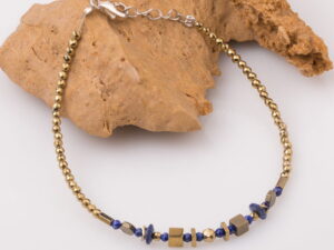 Bratara subtire din hematit auriu si lapis lazuli