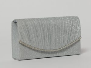 Clutch argintiu elegant cu clapeta curbata si detalii plisate