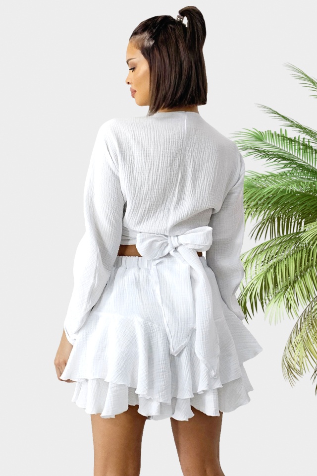Reducere 52% - Compleu Wichita, camasa, legare sub bust si fusta pantaloni croi scurt, Alb, Marime S/M/L 2 camasa