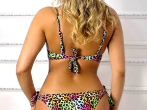 cu slip reglabil si sutien push up