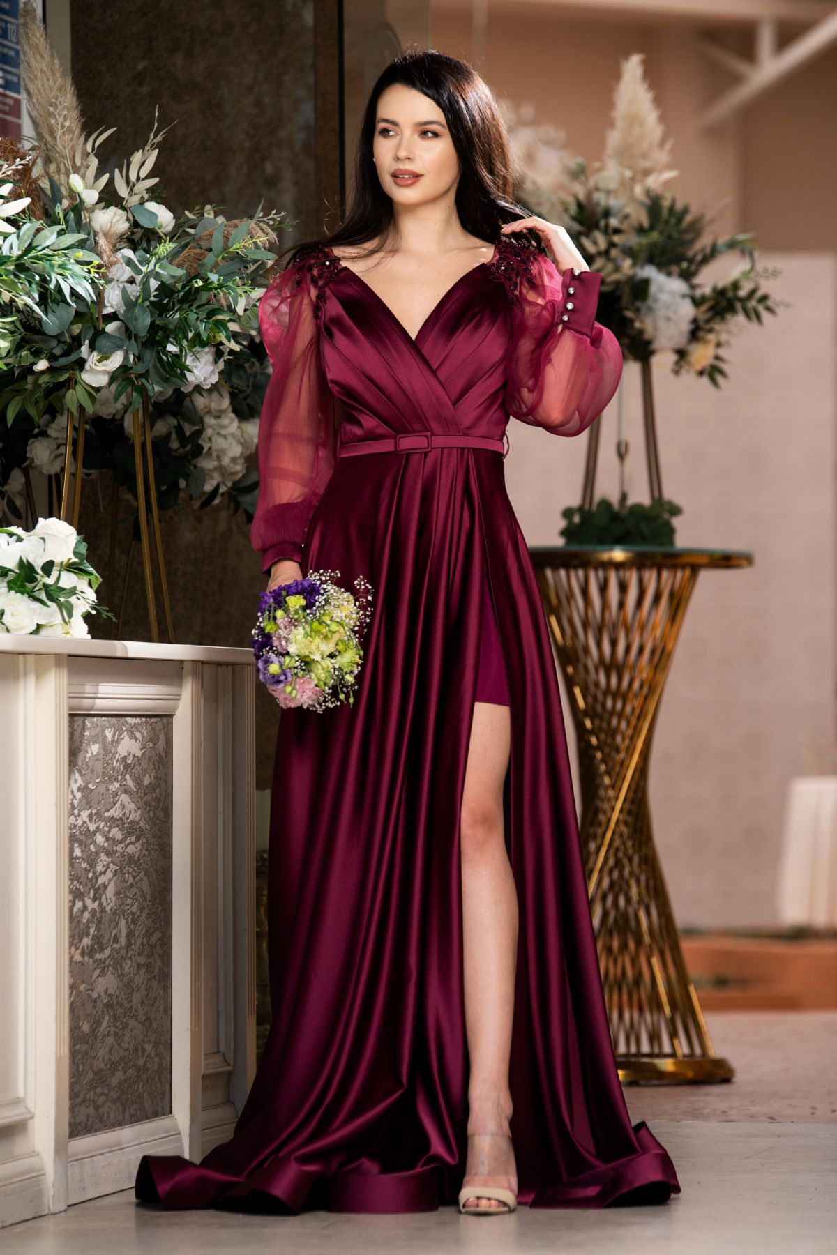 Reducere 30% - Rochie de seara Eliana magenta satinata cu aplicatii pretioase 1 Rochie de seara Eliana magenta satinata cu aplicatii pretioase