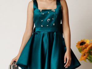Rochie scurta eleganta turcoaz din tafta cu strasuri la bust si funda la spate