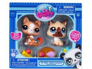 Set 2 figurine si accesorii