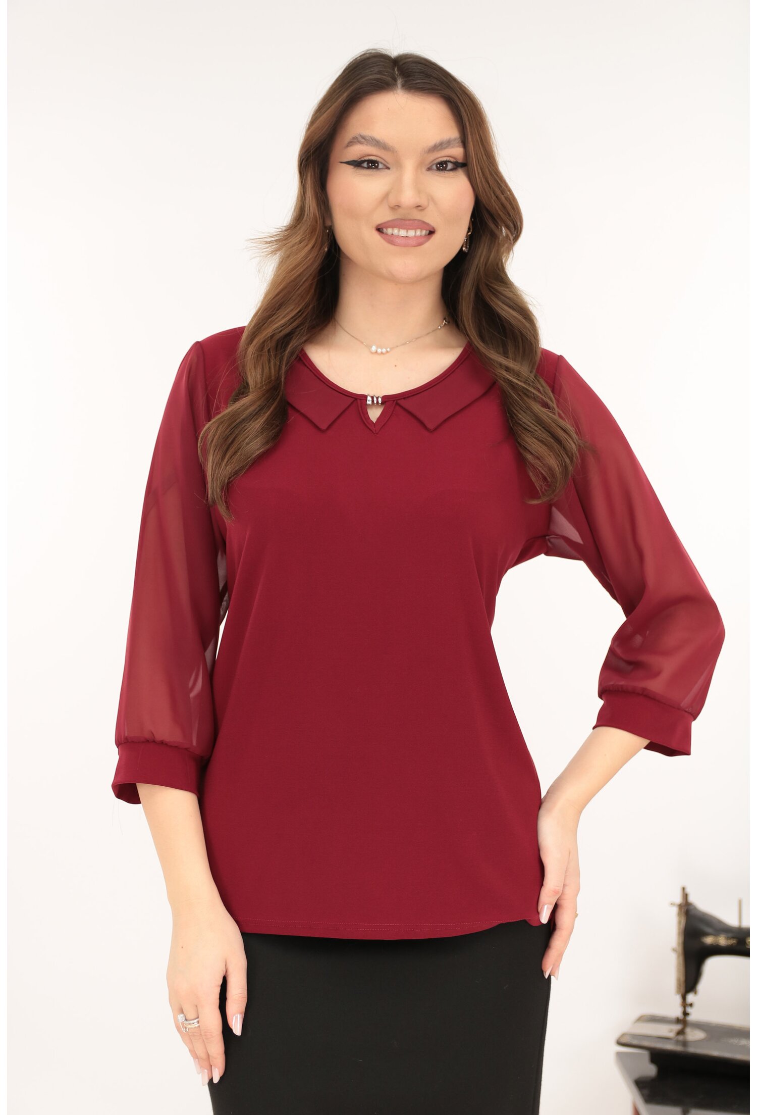 Reducere 50% - Bluza eleganta bordo cu guleras 1 Bluza eleganta bordo cu guleras