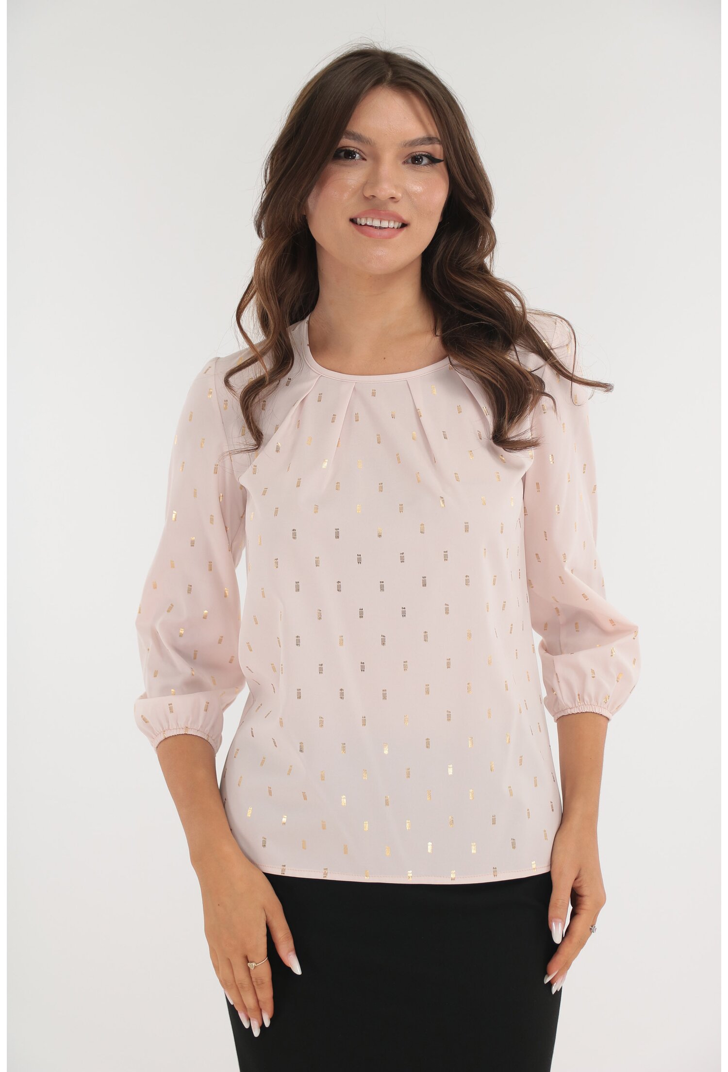 Reducere 68% - Bluza roz cu print auriu si cu pliuri la decolteu 1 Bluza roz cu print auriu si cu pliuri la decolteu