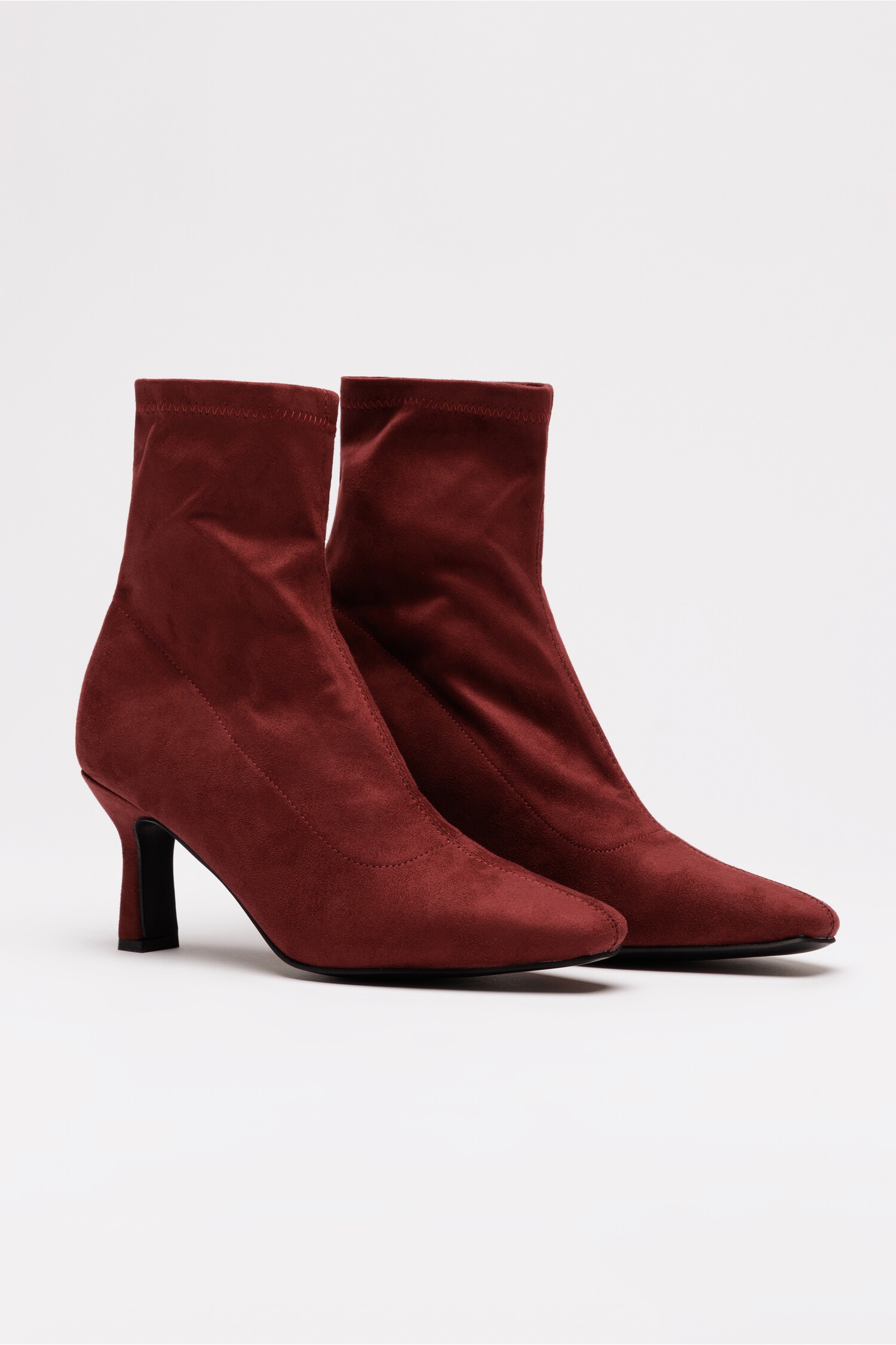 Reducere 70% - Botine elegante bordo din material textil catifelat 1 Botine elegante bordo din material textil catifelat