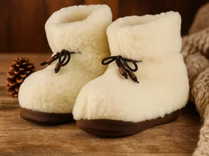 Botosi pentru Barbati din Lana Naturala de Oaie