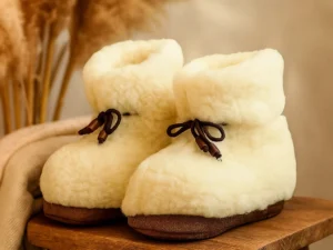 Botosi pentru Femei din Lana Naturala de Oaie