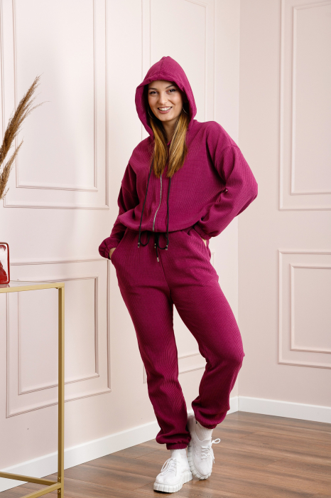 Reducere 33% - Compleu casual ciclam din tricot reiat 1 Compleu casual ciclam din tricot reiat