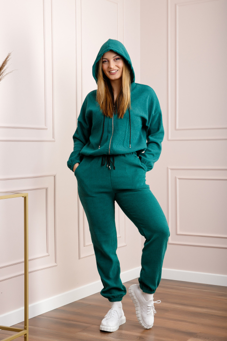 Reducere 33% - Compleu casual verde din tricot reiat 1 Compleu casual verde din tricot reiat