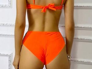 cu linie sport si sutien cu push up