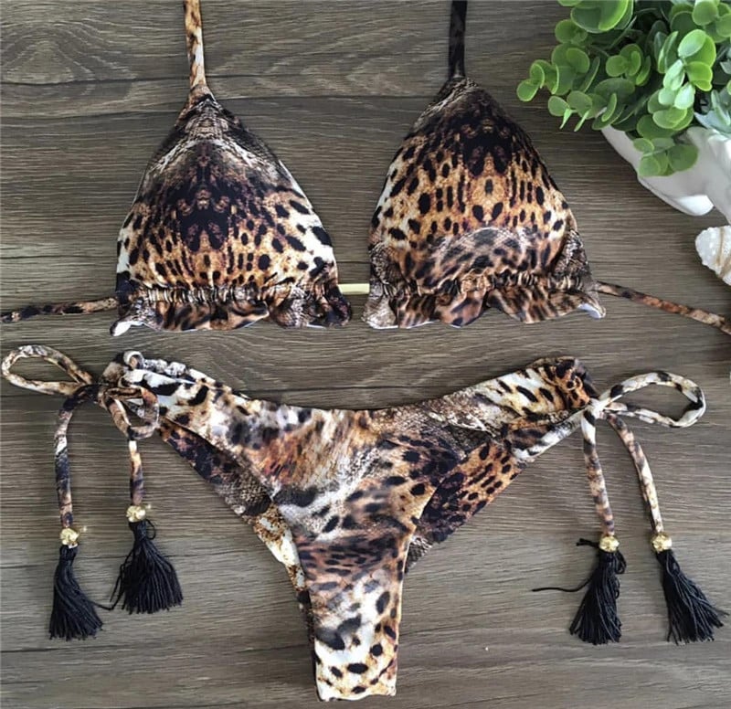 Reducere 29% - Costum de baie doua piese Sara Leopard 1 Costum de baie doua piese Sara Leopard