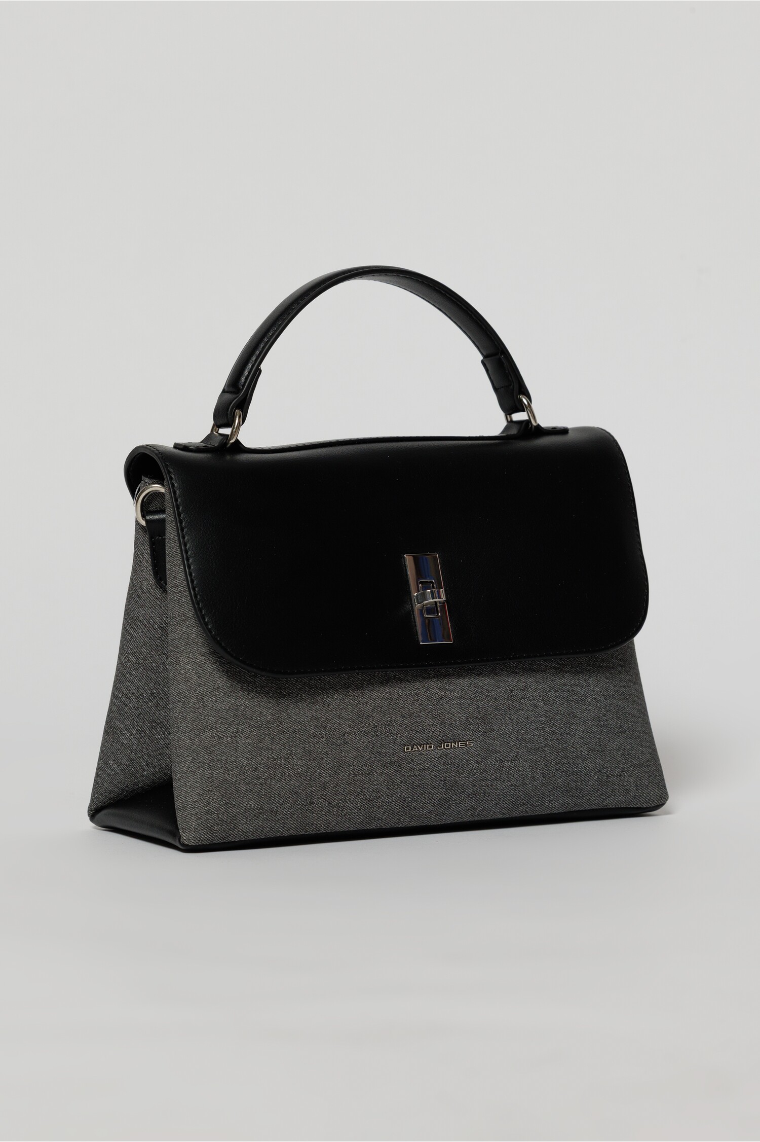 Reducere 25% - Geanta cu design modern in doua nuante de negru 1 Geanta cu design modern in doua nuante de negru