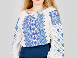 Ie traditionala alba cu motiv geometric albastru Luiza 03