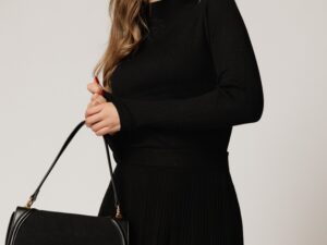 Maleta neagra din tricot casual eleganta