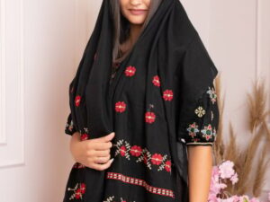 Marama traditionala neagra cu broderie florala rosie Amina 01