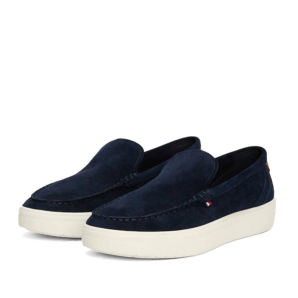 Reducere 40% - Mocasini bărbați Tommy Hilfiger bleumarin din piele întoarsă 3419BM5354VBL 2 Reducere 40% - Mocasini bărbați Tommy Hilfiger bleumarin din piele întoarsă 3419BM5354VBL - imagine 2