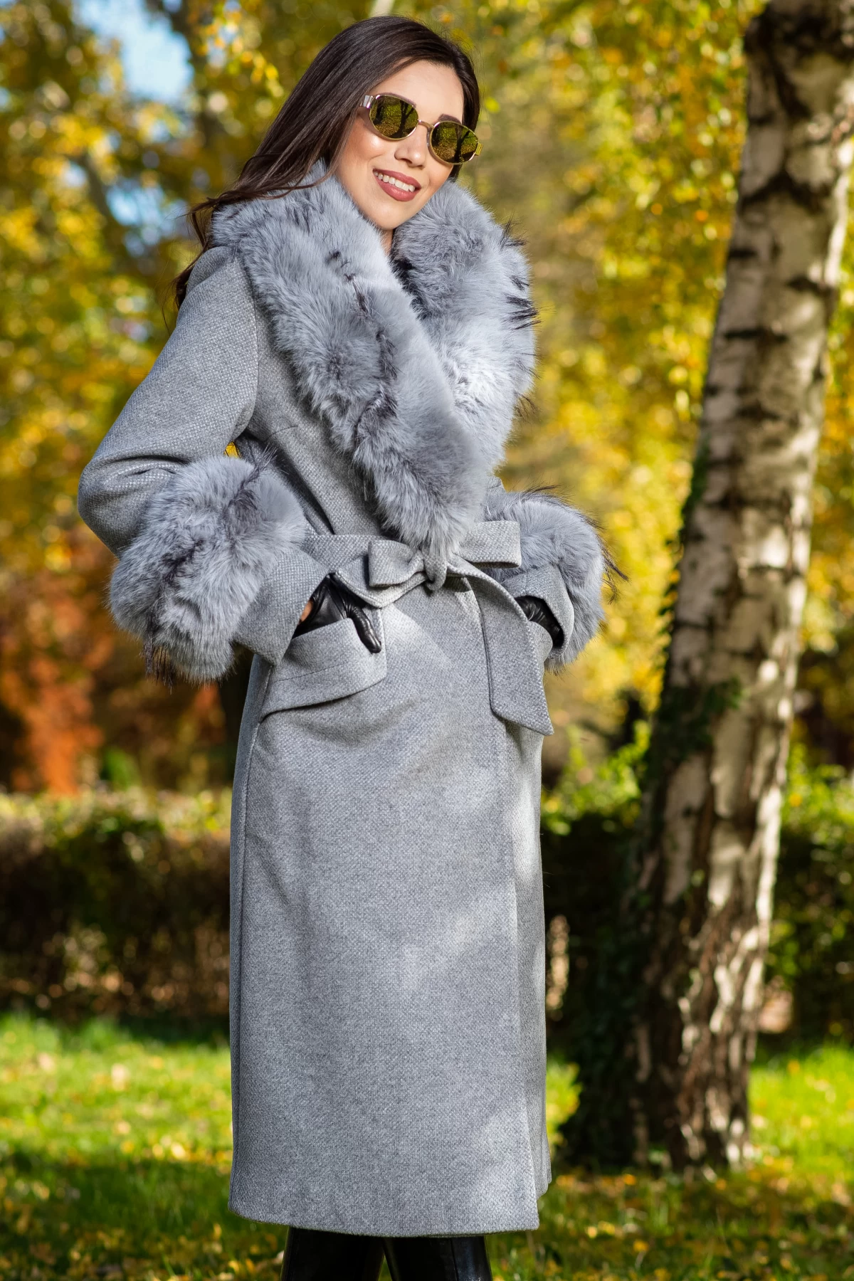 Reducere 10% - Palton dama gri elegant Fabiola din stofa cu guler din blana 1 Palton dama gri elegant Fabiola din stofa cu guler din blana
