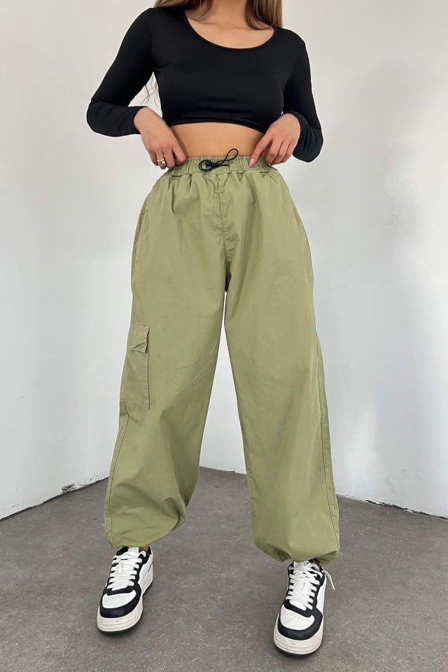 Reducere 40% - Pantaloni dama Force One, croiala cargo, oversize, cu snur reglabil in talie si la baza piciorului, Vernil 1 Pantaloni dama Force One