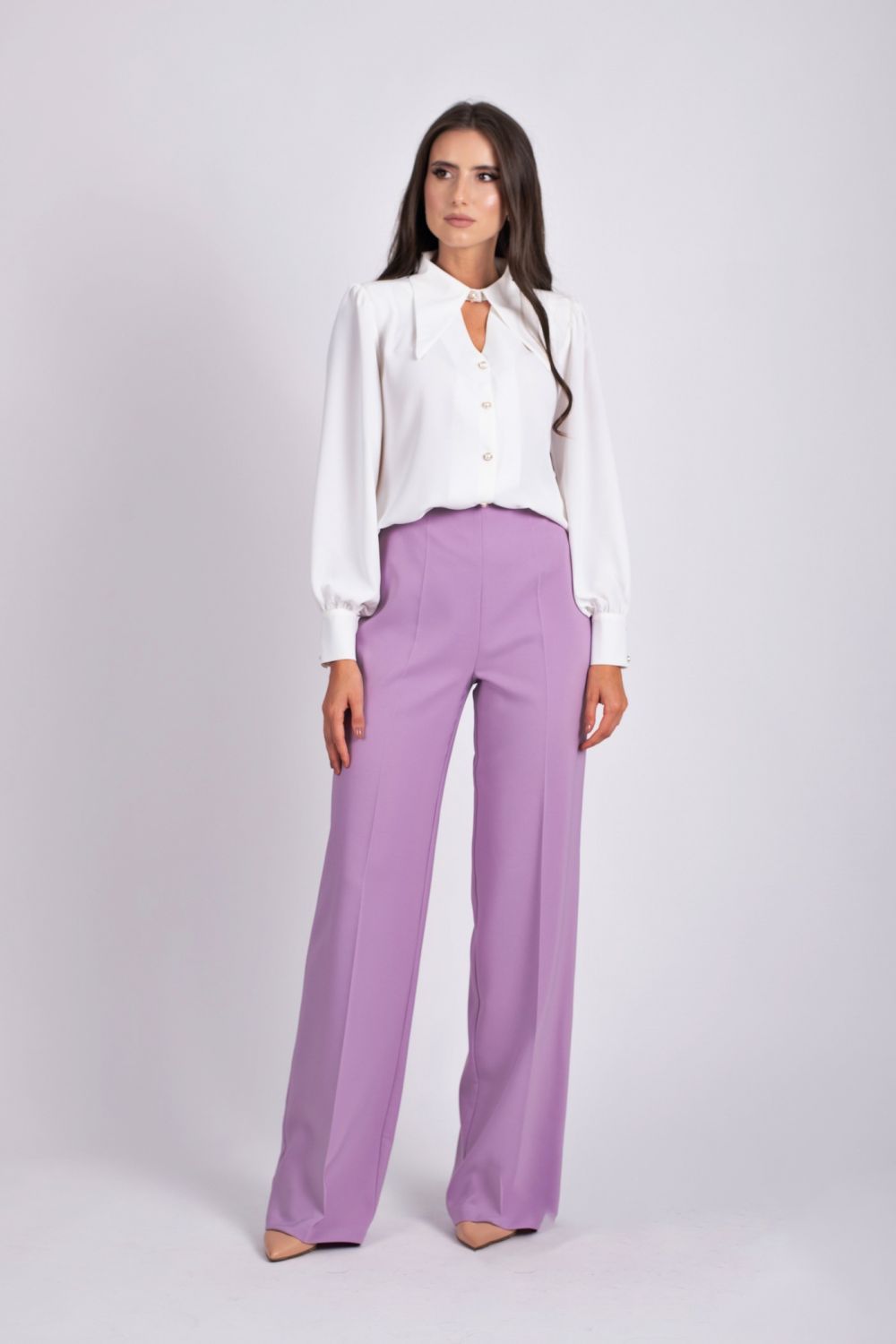 Reducere 15% - Pantaloni evazati cu talie inalta de culoare lila 1 Pantaloni evazati cu talie inalta de culoare lila