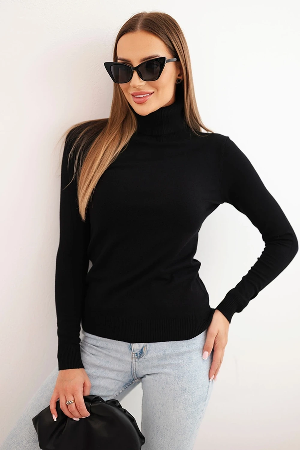 Reducere 44% - Pulover negru cu guler inalt si ... 1 Pulover negru cu guler inalt si ...