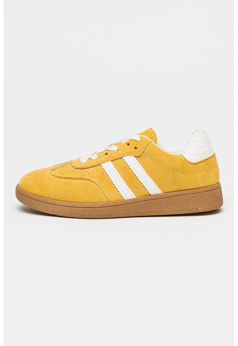 Reducere 75% - Pantofi sport din piele intoarsa ecologica cu garnituri contrastante - Galben sofran 1 Pantofi sport din piele intoarsa ecologica cu garnituri contrastante - Galben sofran
