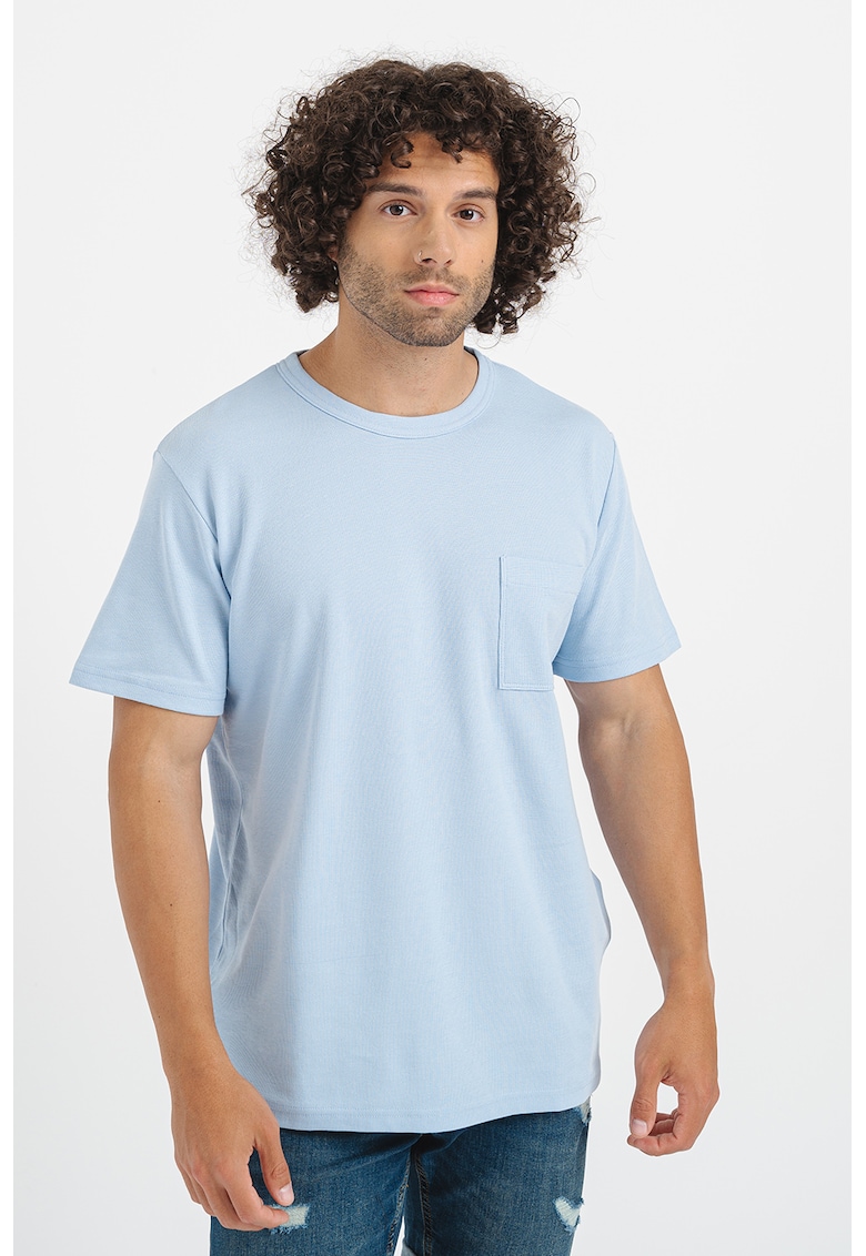 Reducere 83% - Tricou cu buzunar pe piept - Albastru deschis 1 Tricou cu buzunar pe piept - Albastru deschis