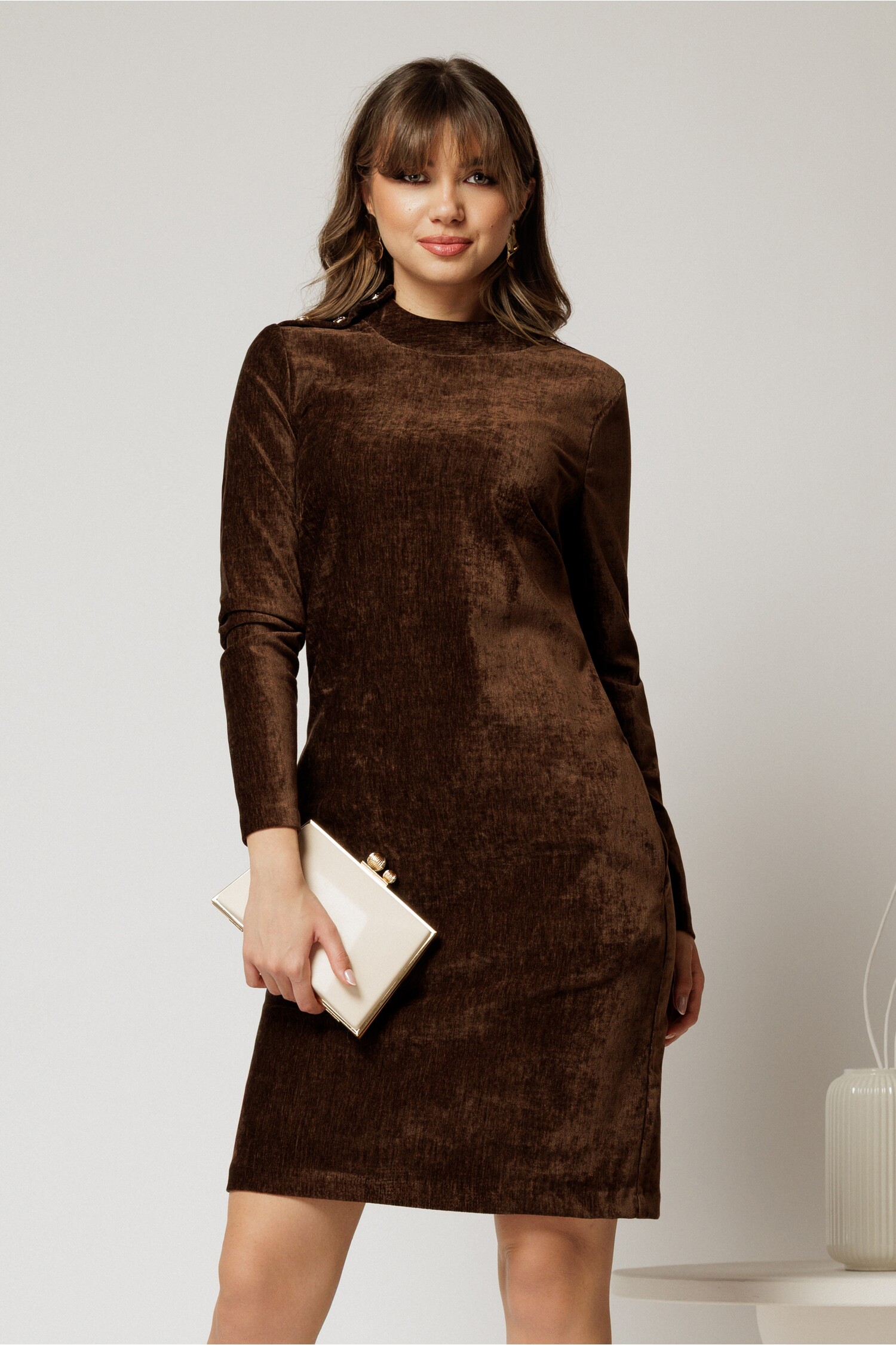 Reducere 68% - Rochie DY Fashion maro dreapta din catifea velurata 1 Rochie DY Fashion maro dreapta din catifea velurata