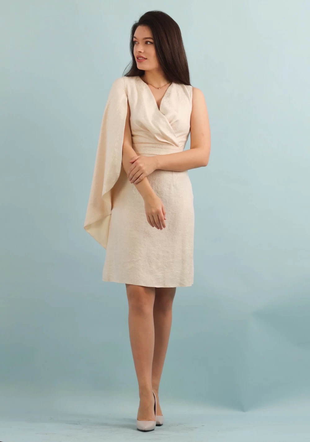 Reducere 30% - Rochie eleganta ivoire cu o maneca ampla 1 Rochie eleganta ivoire cu o maneca ampla