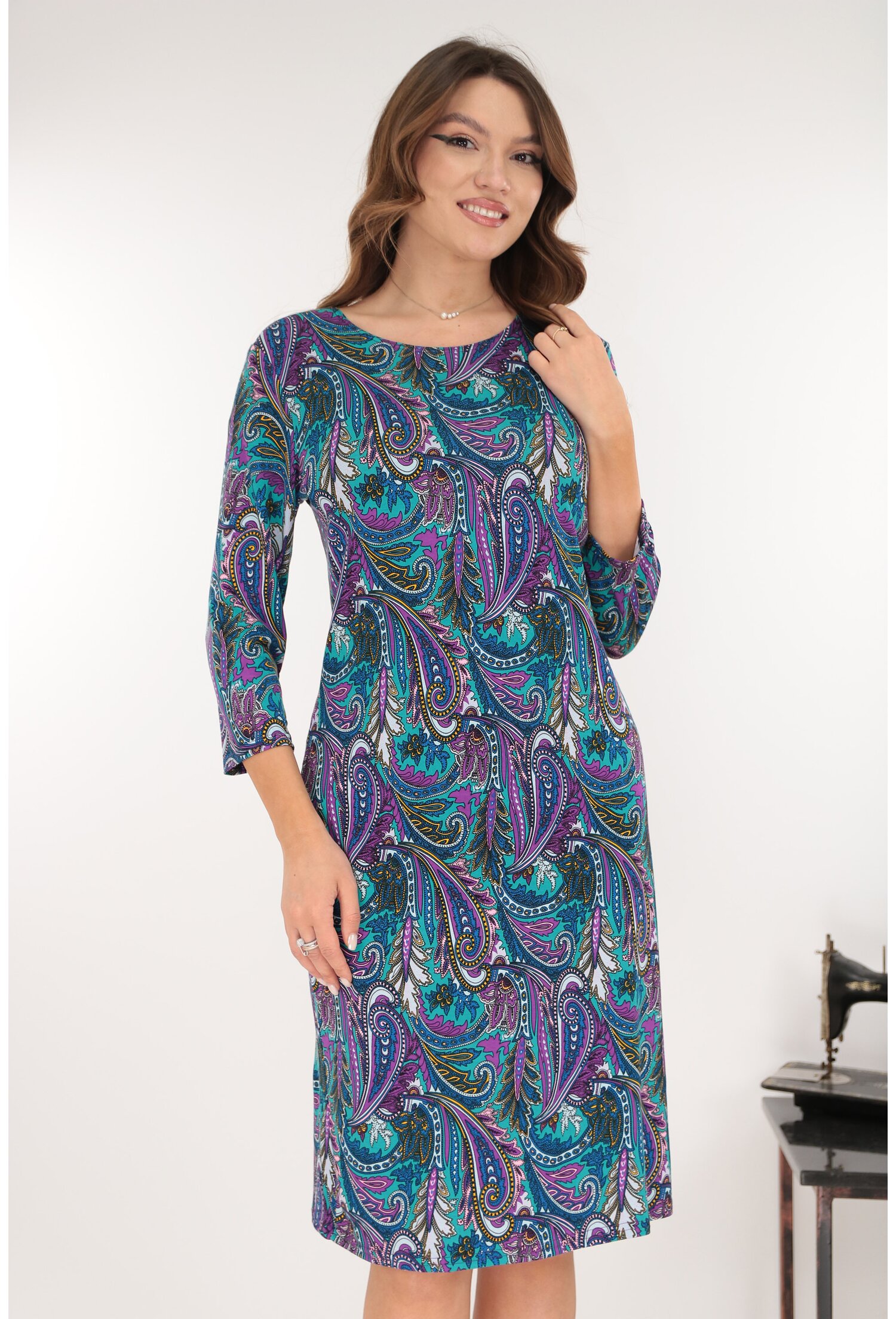 Reducere 53% - Rochie office albastra cu imprimeu abstract violet 1 Rochie office albastra cu imprimeu abstract violet