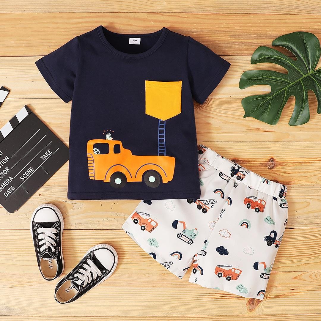 Reducere 51% - Set tricou si pantaloni Cars 1 Set tricou si pantaloni Cars