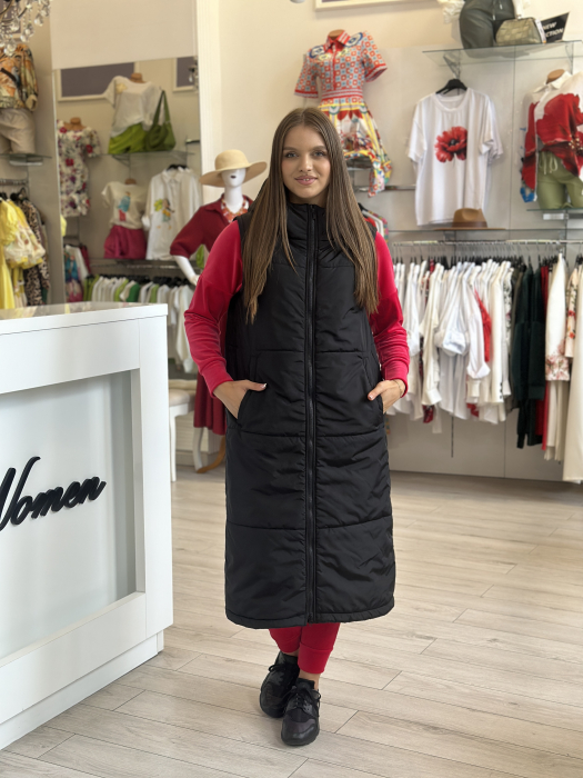 Reducere 50% - Vesta lunga dama neagra mata cu gluga 1 Reducere Vesta lunga dama neagra mata cu gluga