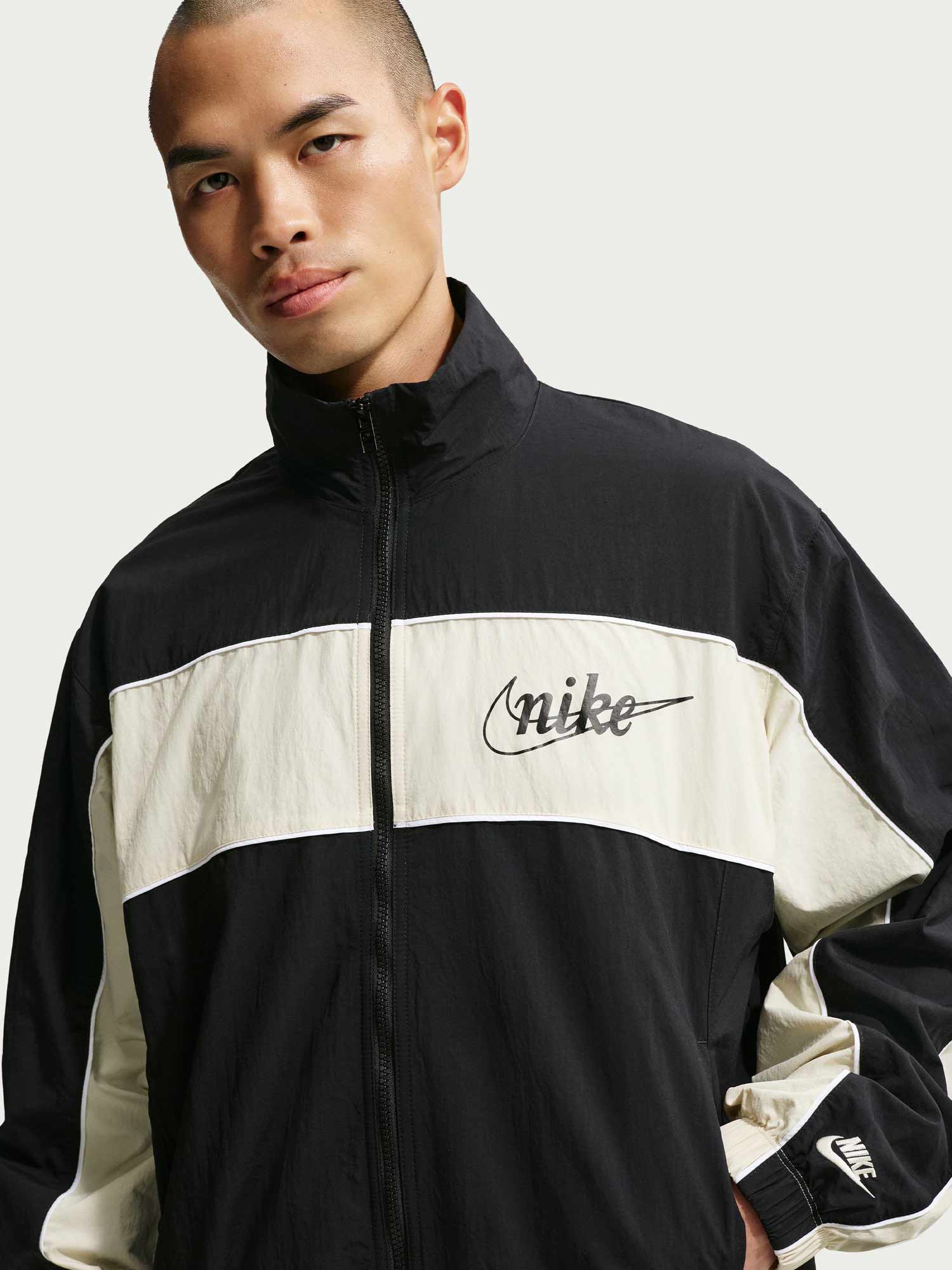 Reducere 40% - Bluza sport M Nk Club Ltwt Fz Jkt Ctb 1 Bluza sport M Nk Club Ltwt Fz Jkt Ctb