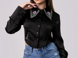 Camasa neagra cu guler stilizat cu pietre colorate