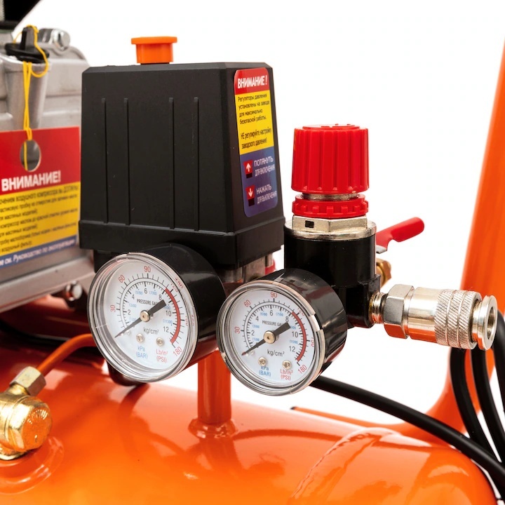 Reducere 37% - Compresor de Aer 24L, 2.5CP, 200L/min, 3000RPM, cu ulei, Campion CMP2024 - CMP2024 2 2.5CP