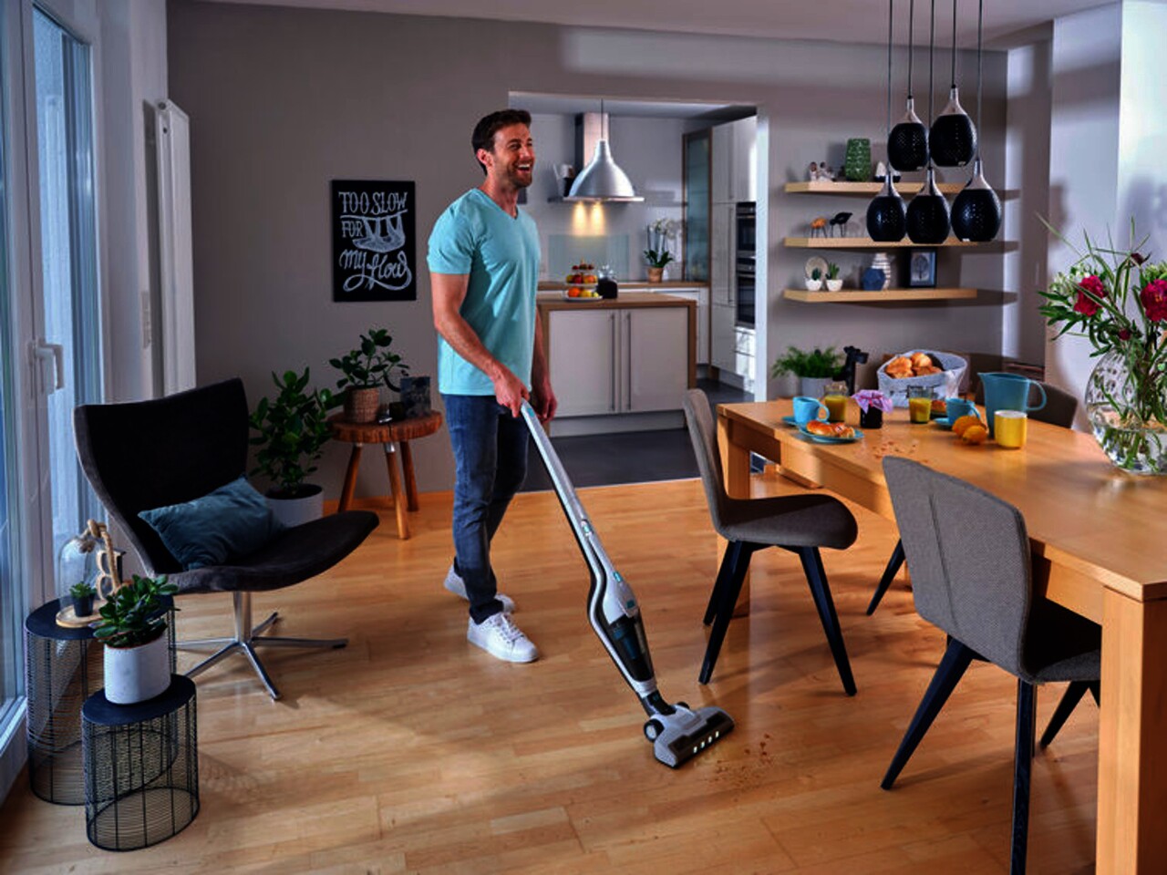 Reducere 13% - Aspirator 2in1, Leifheit, Rotaro PowerVac, 16 V, 85 W, fara fir 2 Leifheit